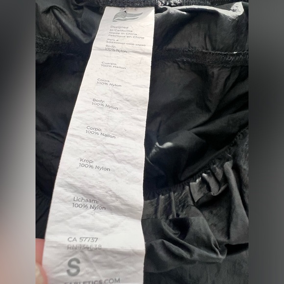 Fabletics Ultra High Waisted Piped Short in Black Size Small - Picture 8 of 8